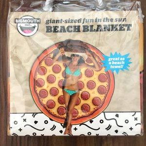 Round Pizza  beach blanket